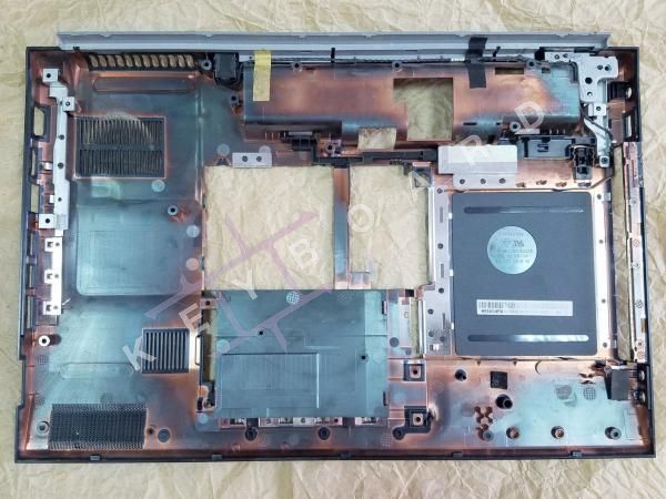 Нижня частина Packard Bell Easynote TR81